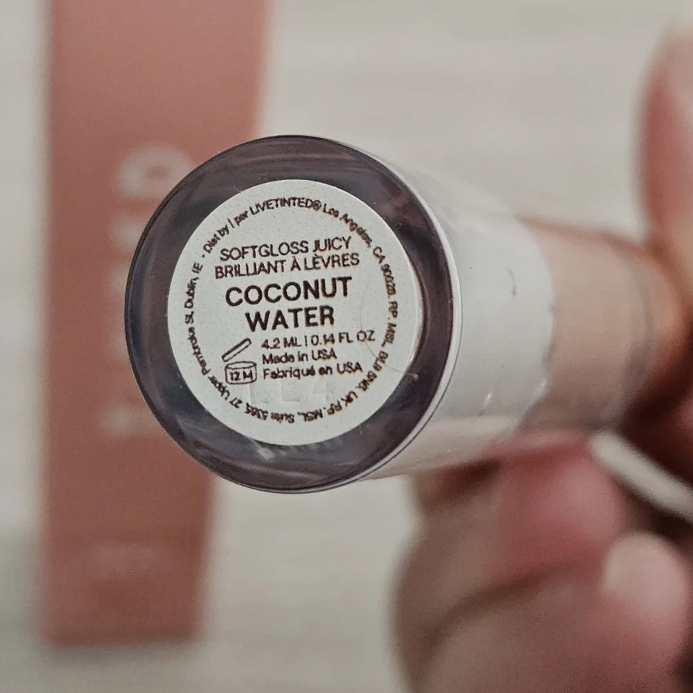 Live Tinted Softgloss Juicy Lip Gloss Coconut Water NEW